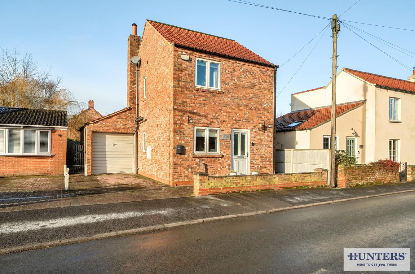 2-bed house on At Last Cottage, Moor End, York, £270,000