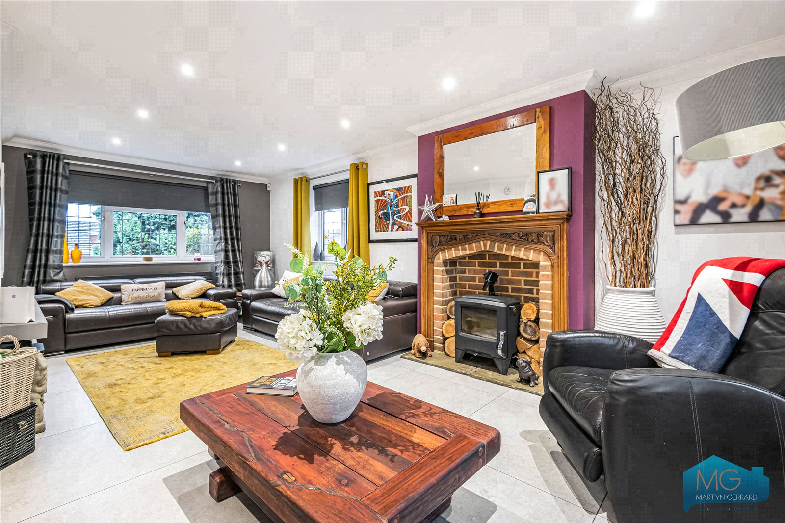 4 bedroom detached house for sale 0