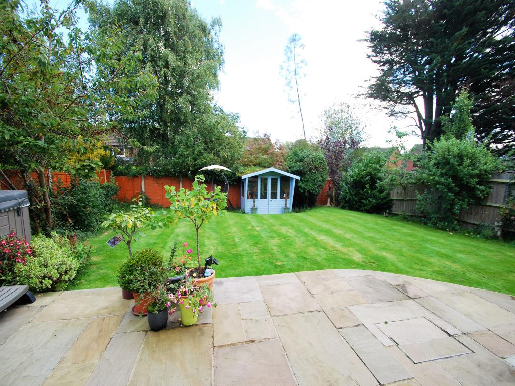 Free property report 149 Old Woosehill Lane, Wokingham, RG41 3HR Chimnie