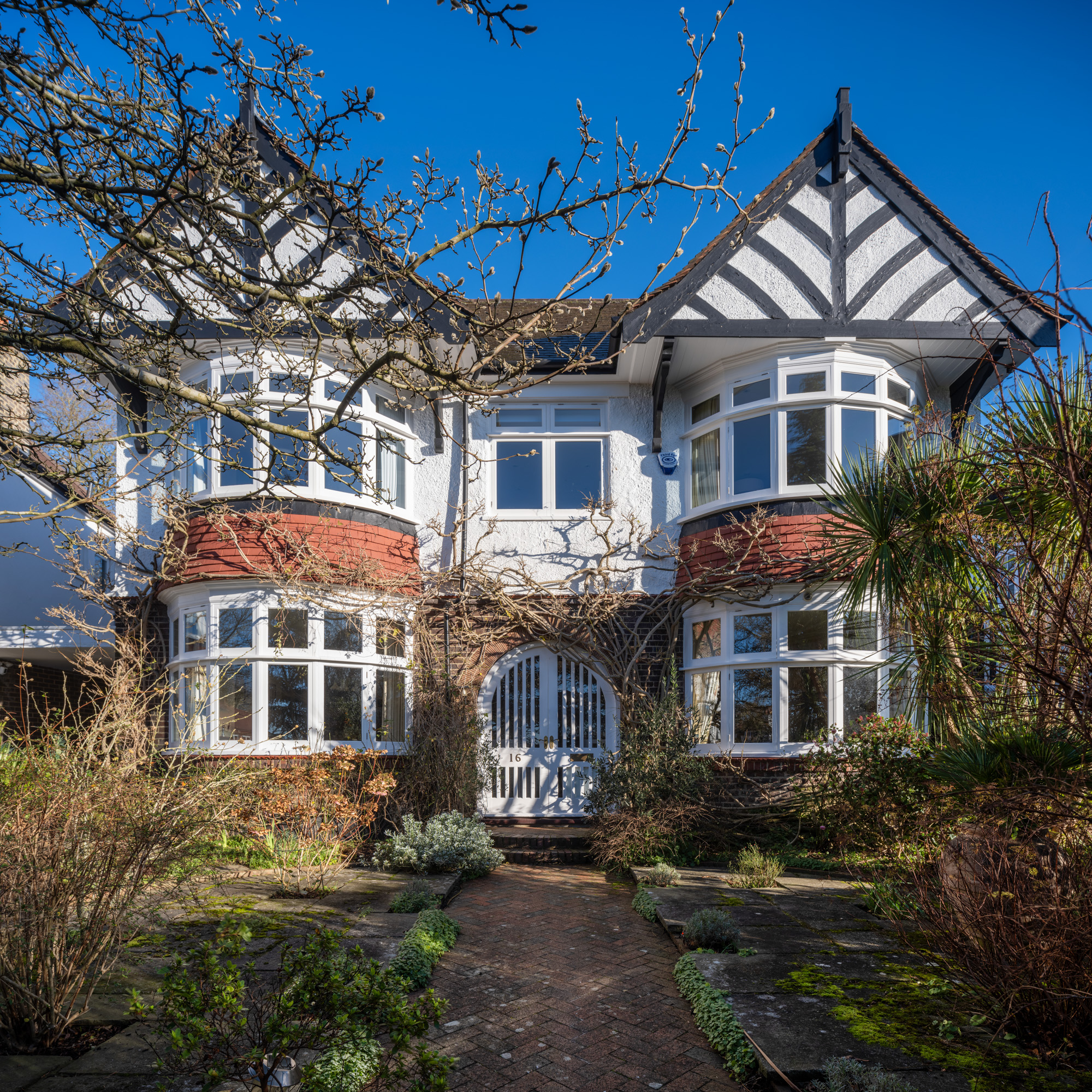 7 bedroom detached house for sale 0