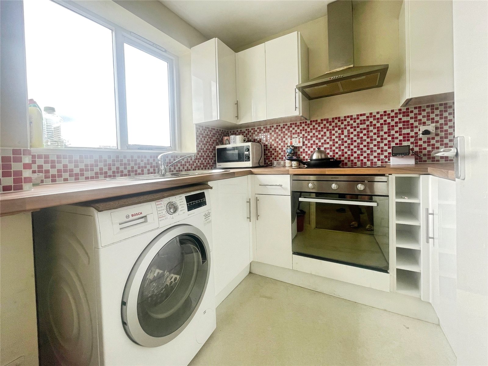 13, Jersey House, Watford photo 3