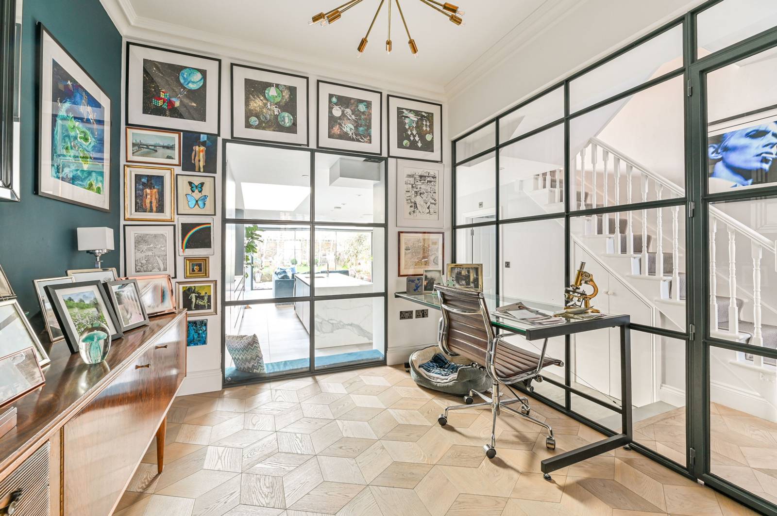 4 bedroom semi-detached house for sale 0