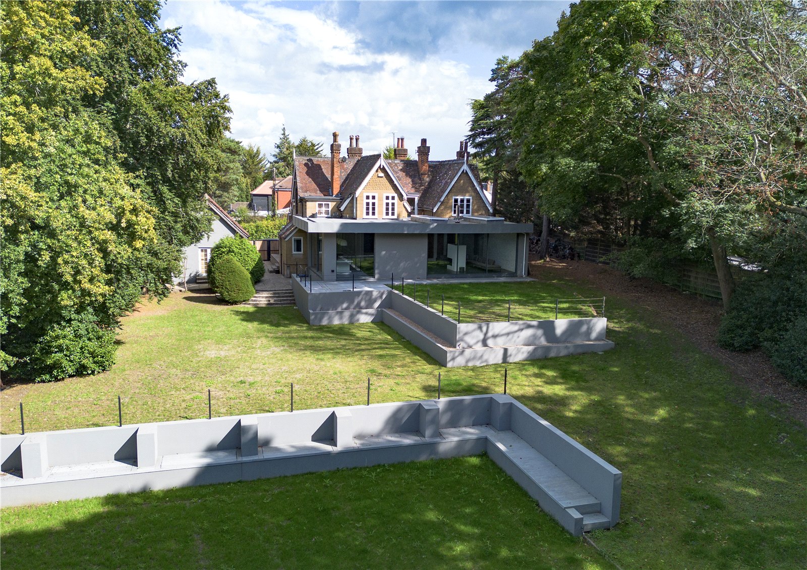 9 bedroom detached house for sale in Sidcup