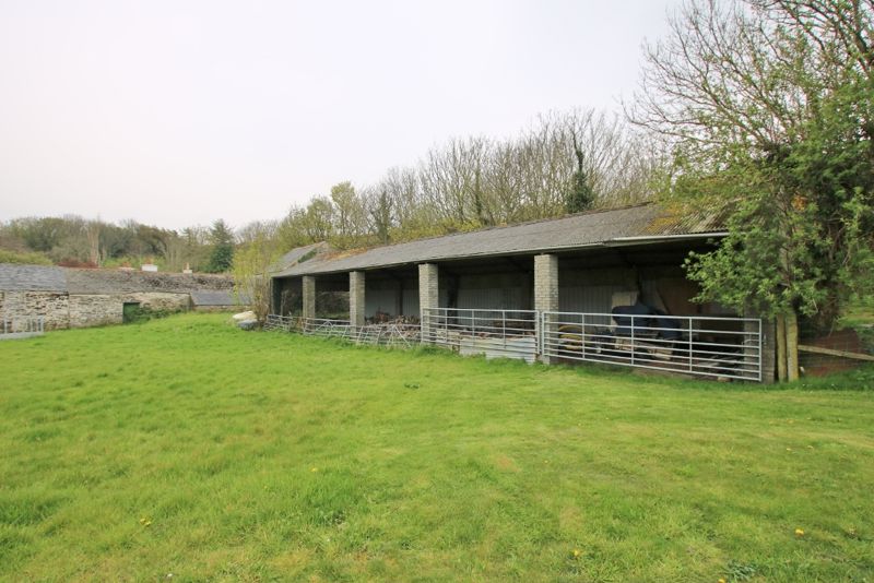 4 bedroom detached house for sale 0