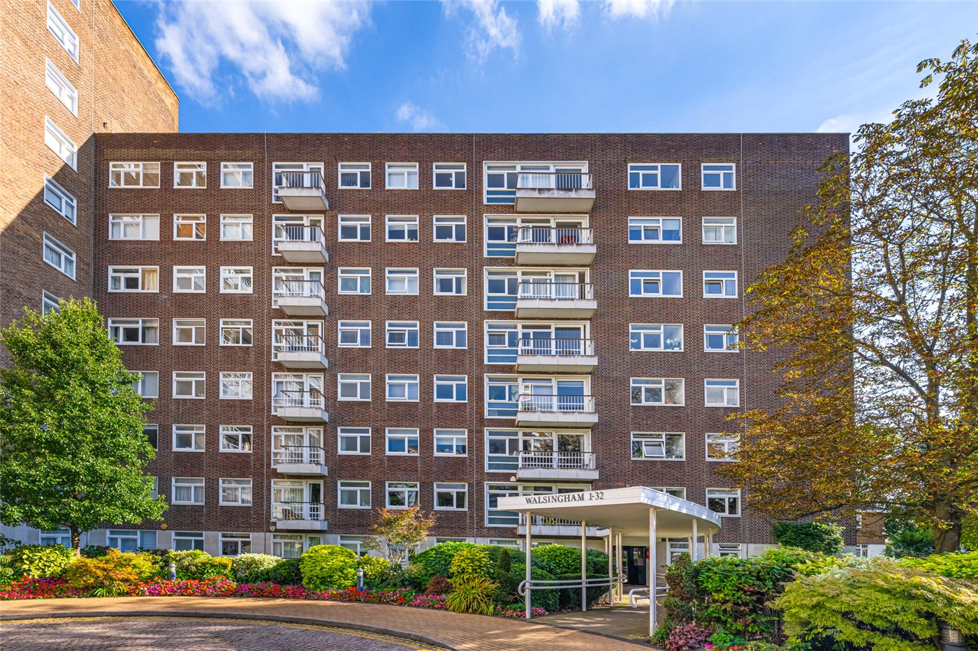 3 bedroom flat for sale 0