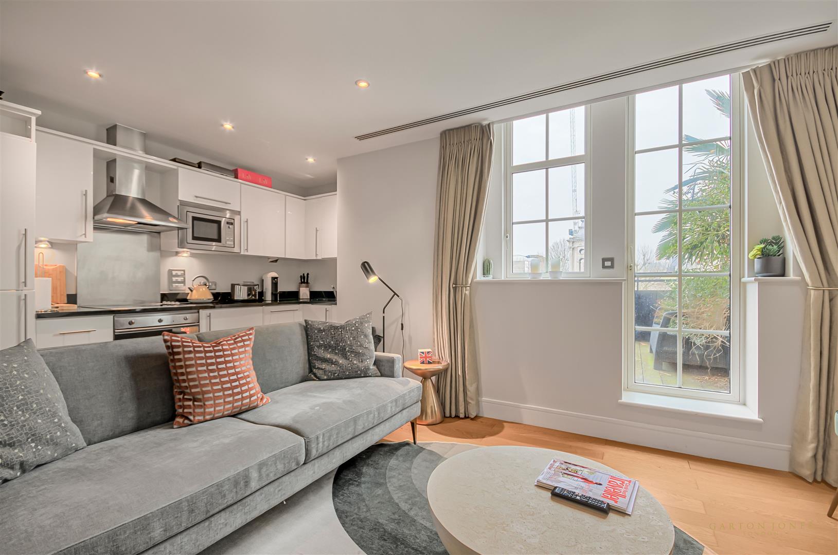 2 bedroom flat for sale 0