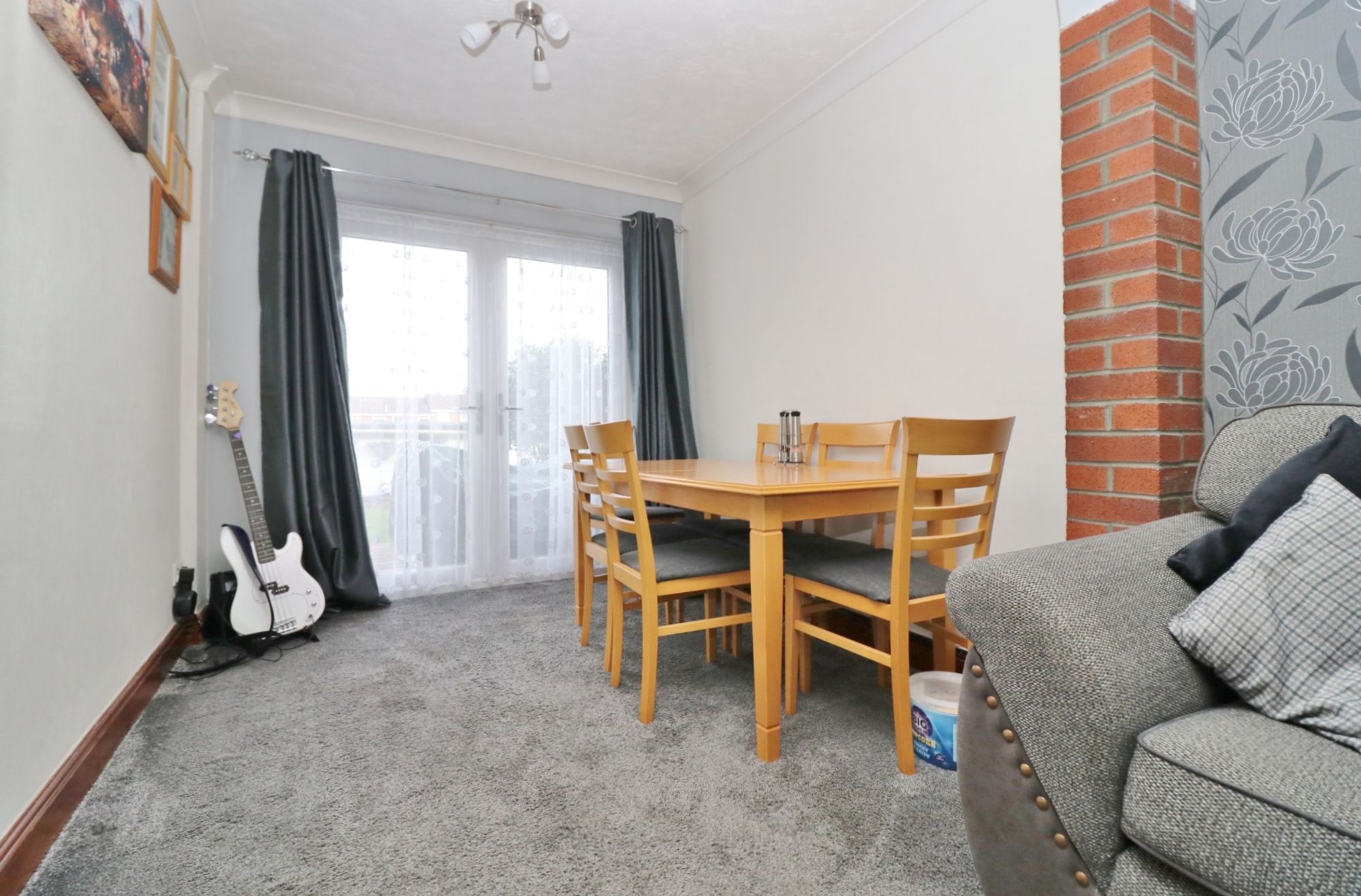 Photos of Cranbourne Park, Hedge End SO30 65905083 PrimeLocation