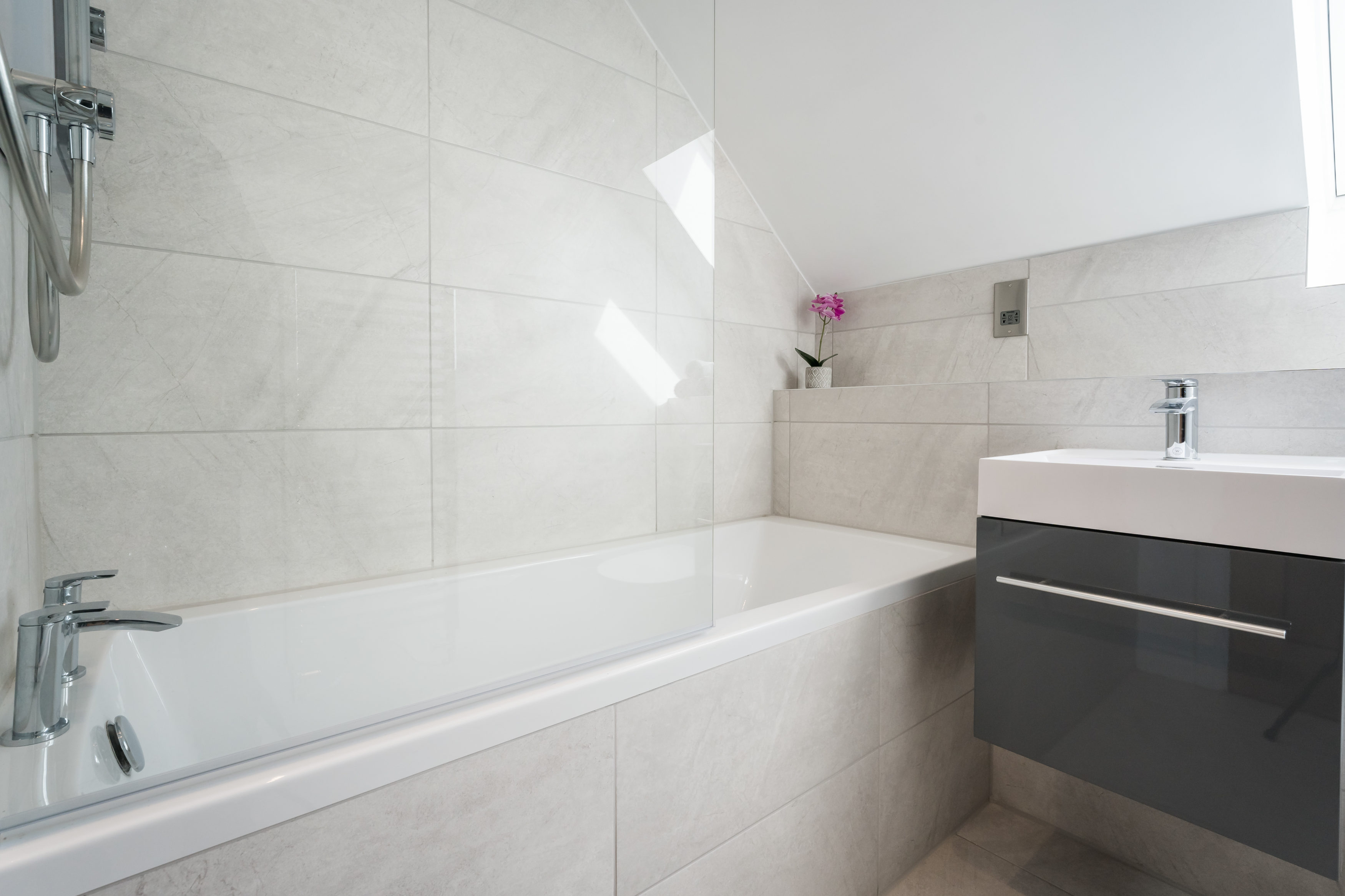 Photos of 24 & 26, Hawthorn Gardens, Loanhead EH20 61619282