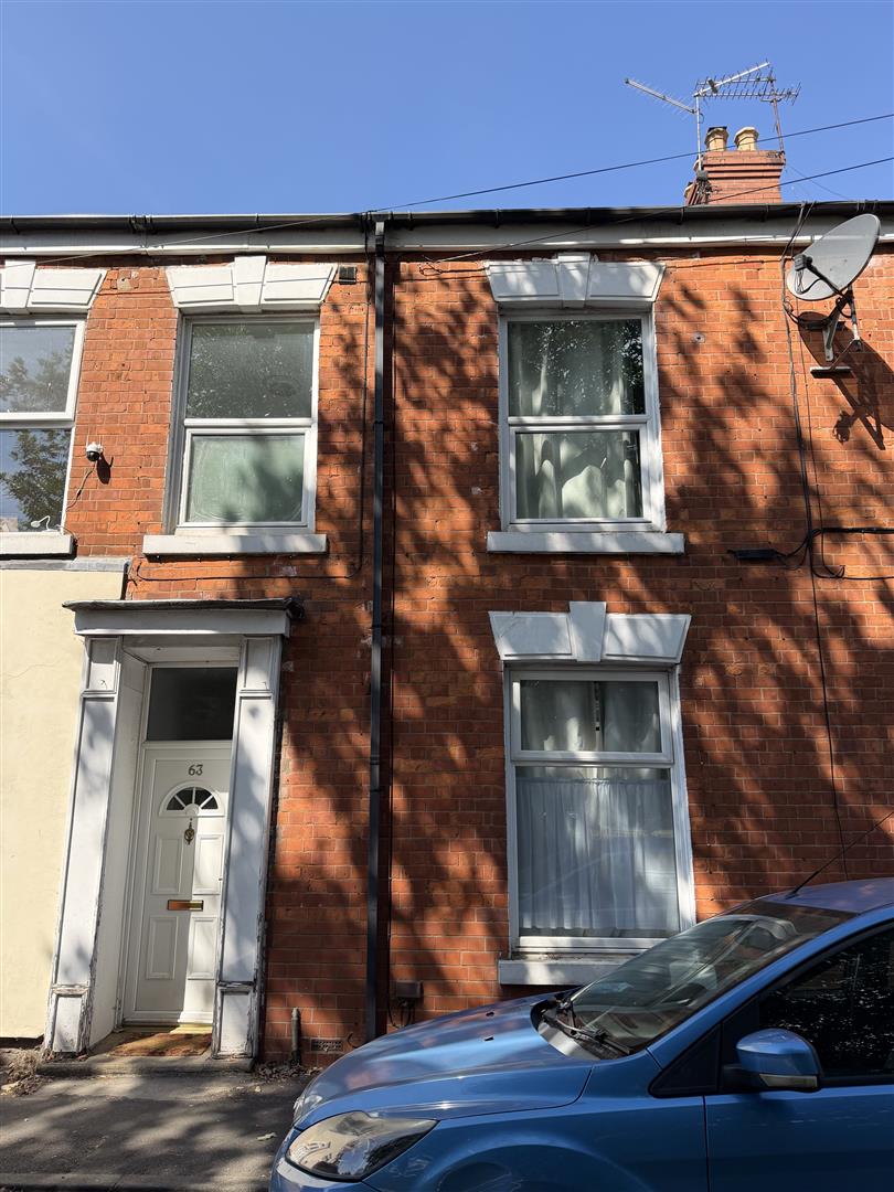 5 bed property for sale