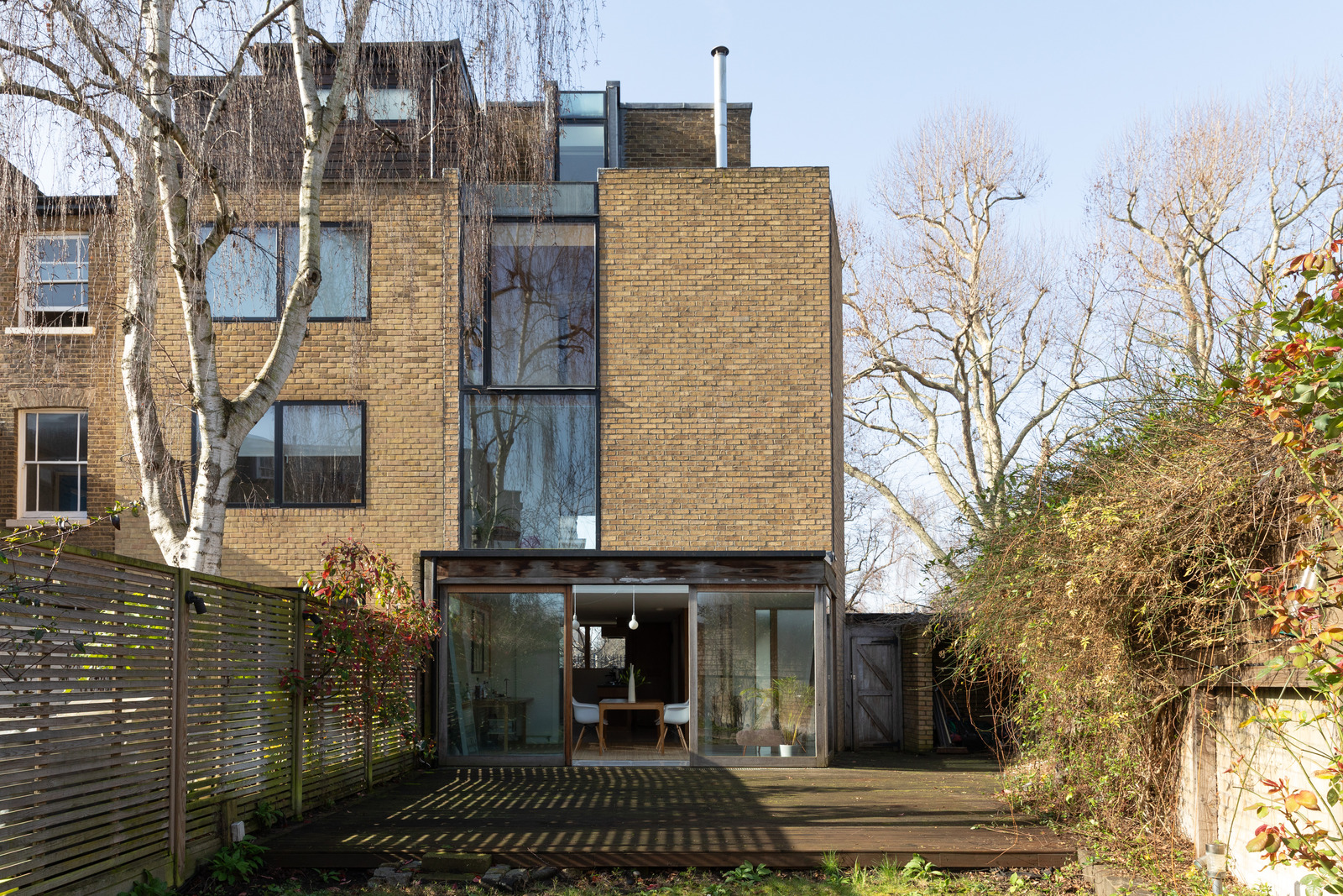 4 bedroom end terrace house for sale 0