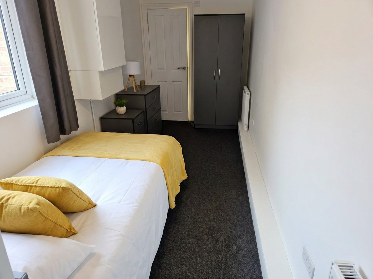 Room 2, 50 College Street, Grantham photo 4