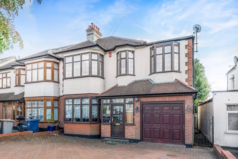 5 bedroom semi-detached house for sale 0