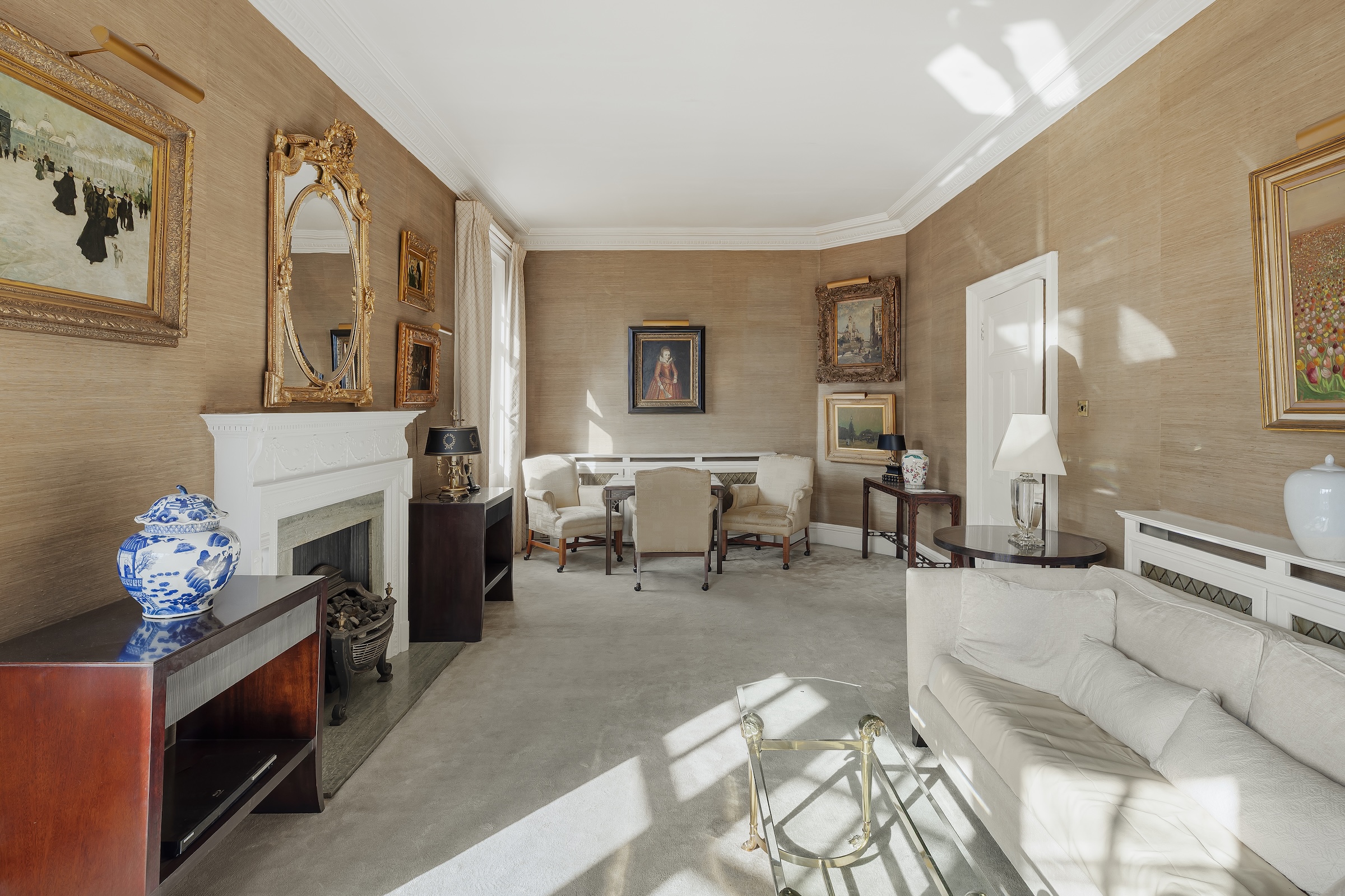 3 bedroom flat for sale 0