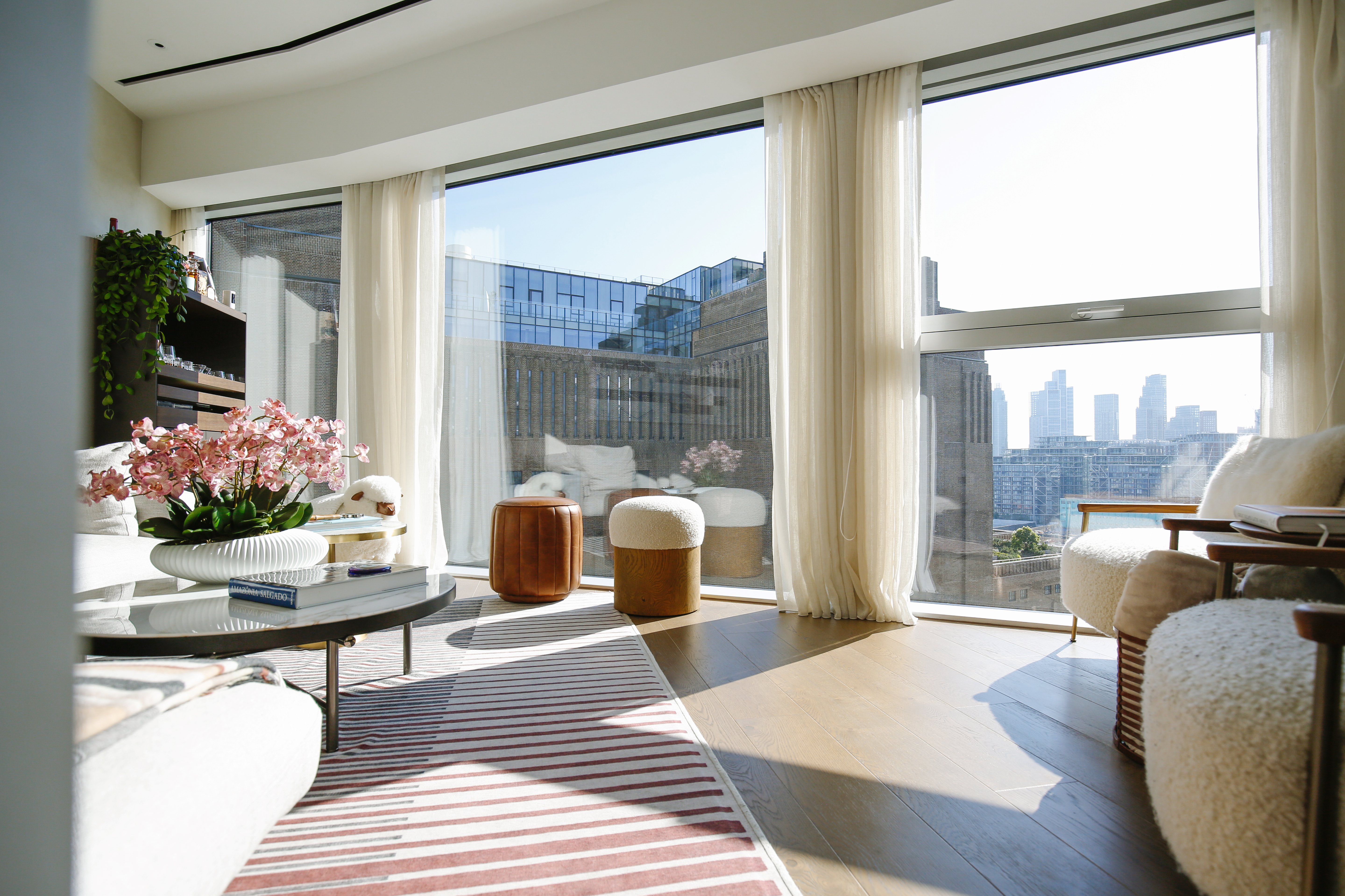 3 bedroom flat for sale 0