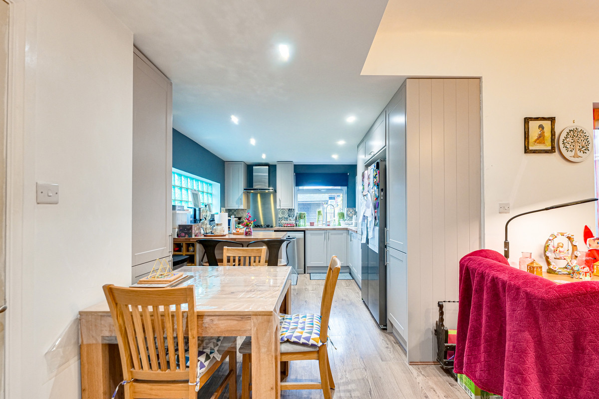 82, St Benets Road, Southend-On-Sea photo 4
