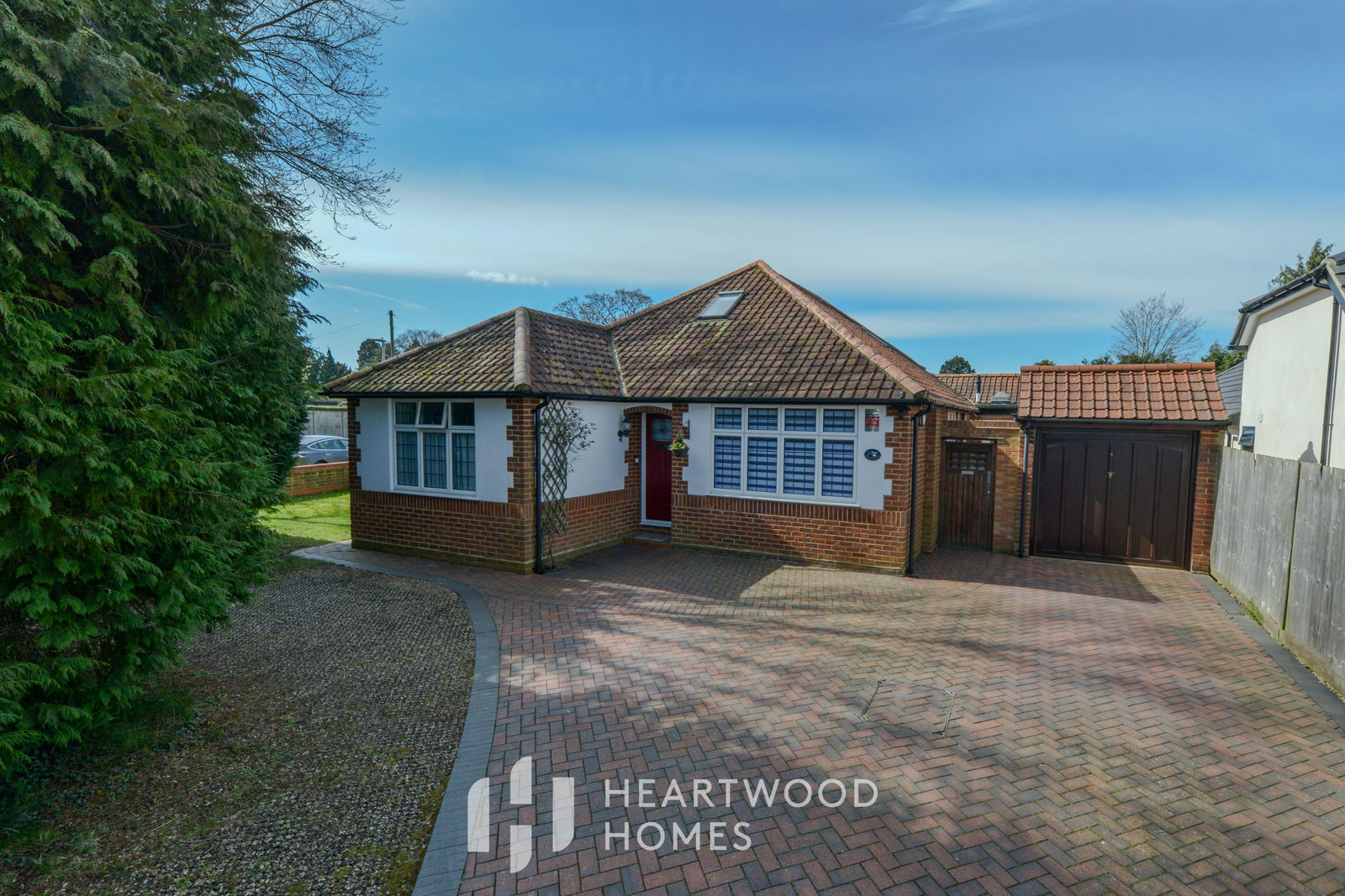 5 bedroom bungalow for sale 0