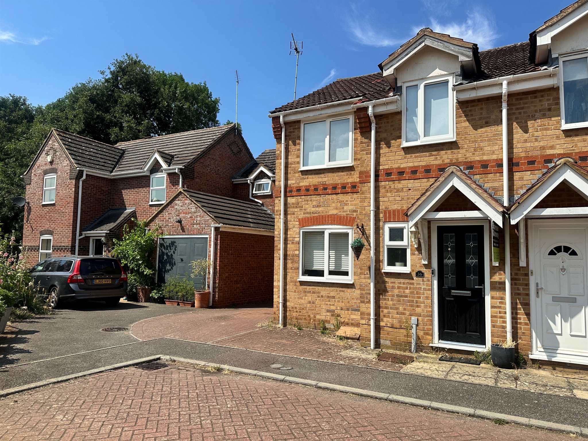 36, Keston Way, Wellingborough photo 3