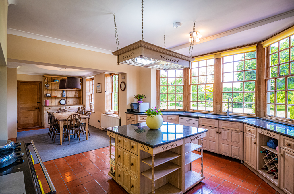 Photos of Aston Tirrold Manor, Aston Tirrold OX11 61861290