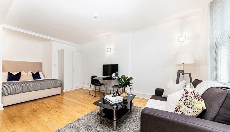 Flat 46, 39, Hill Street, Mayfair photo 2