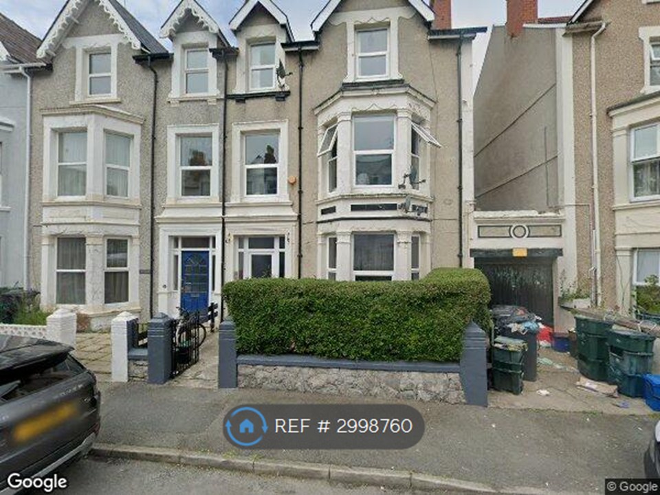 Flat, Clifton Road, Llandudno photo 2