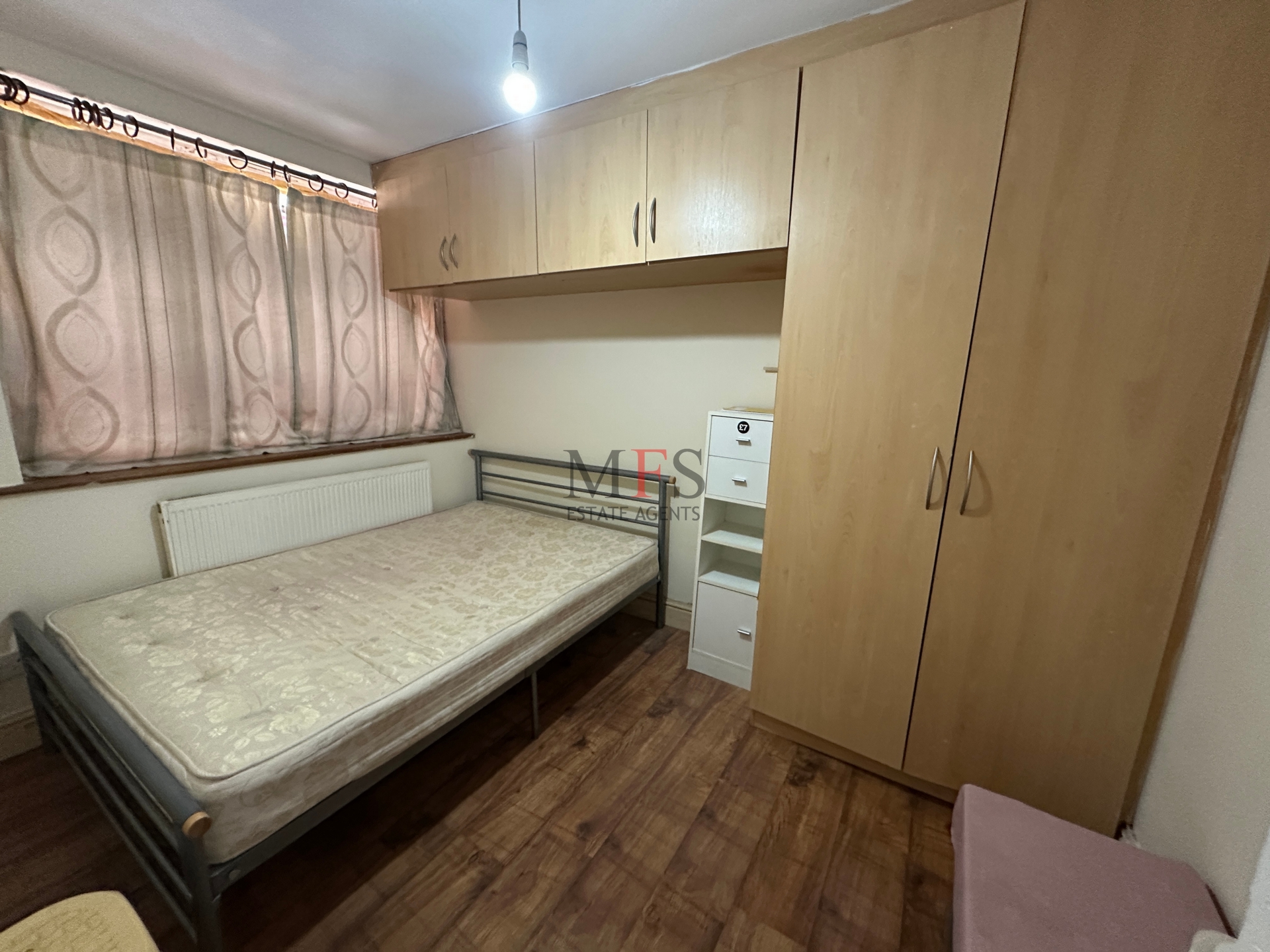 5-bed house on 130, Western Road, Southall, £2,500/mo
