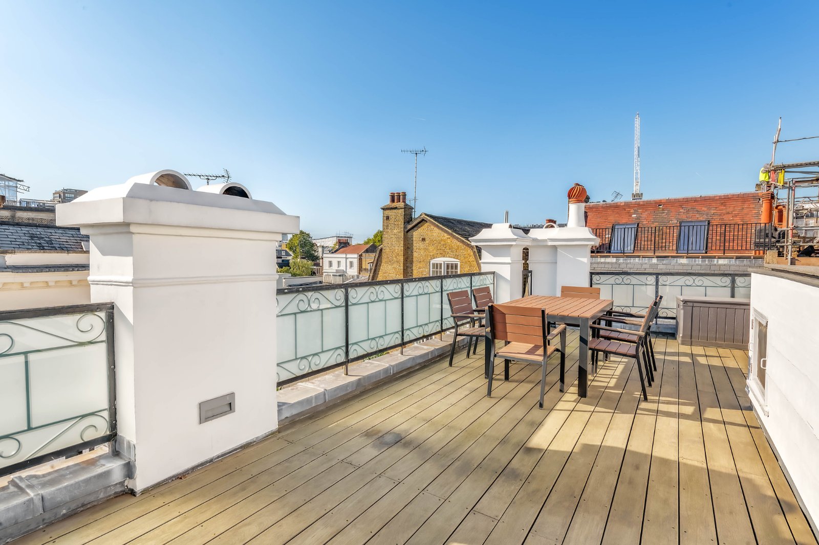 3 bedroom terraced house for sale 0