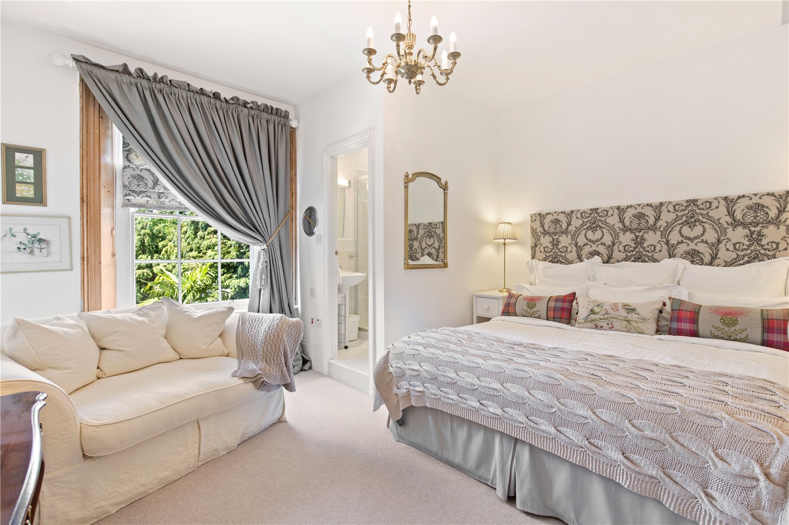 Photos of Ifield Road, Charlwood, Horley, Surrey RH6 64993423