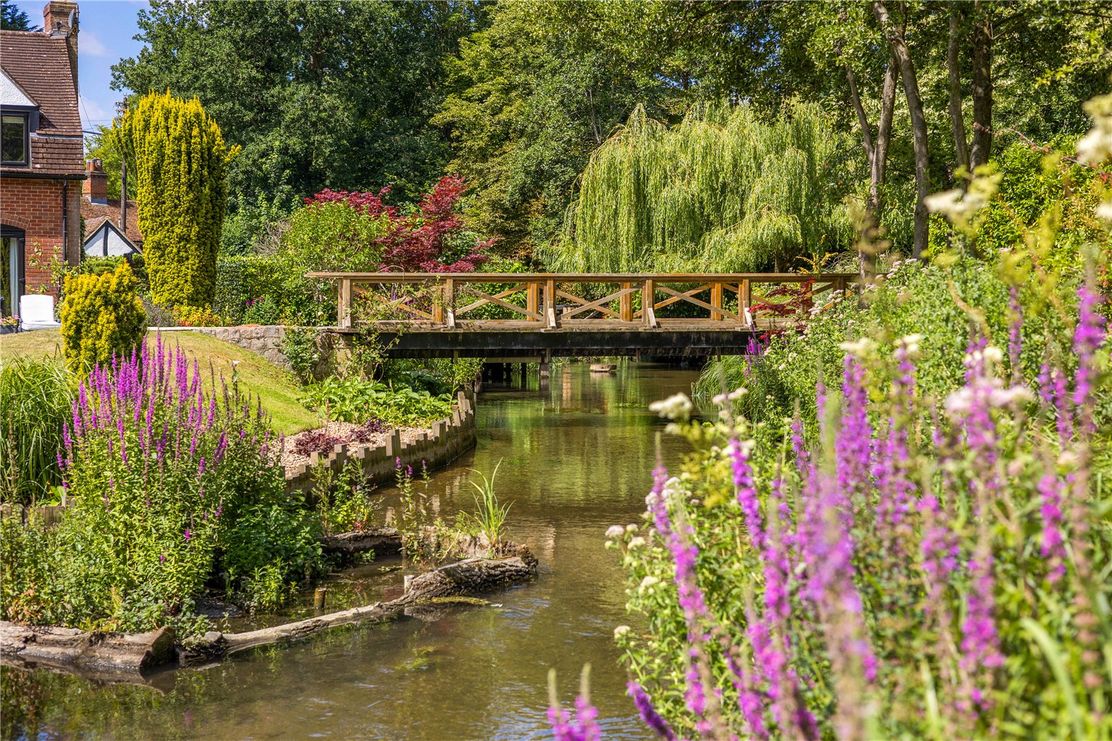 6 bedroom property for sale