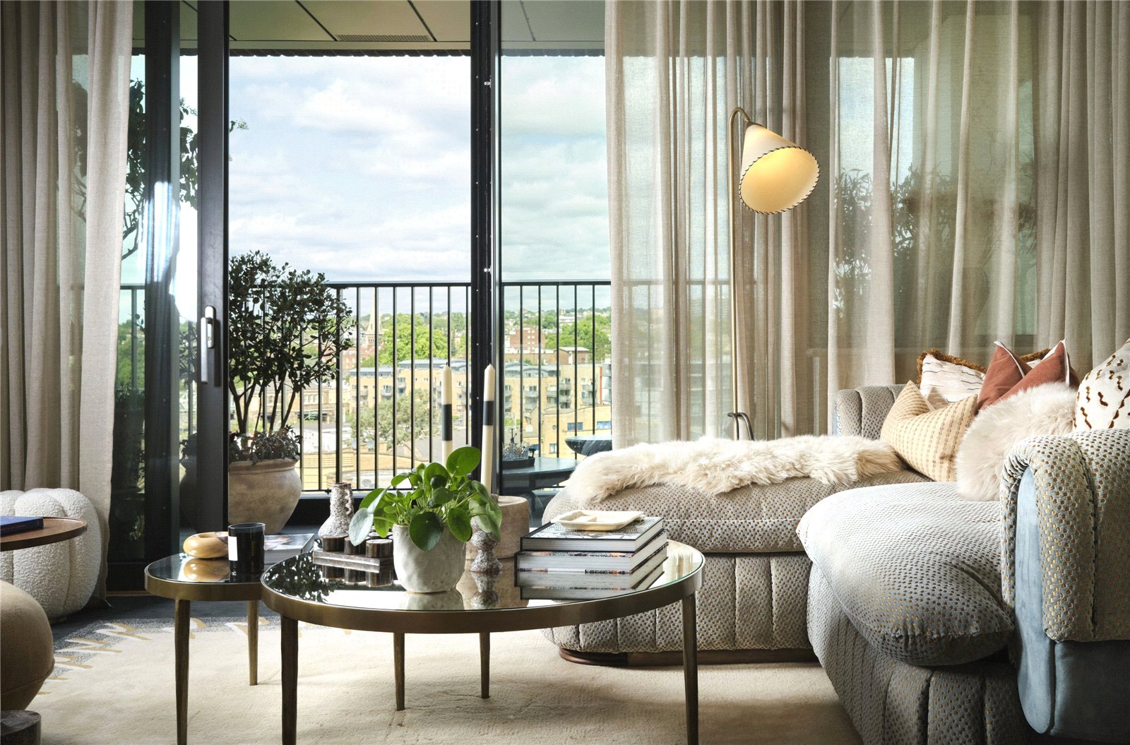 3 bedroom new flat for sale 0