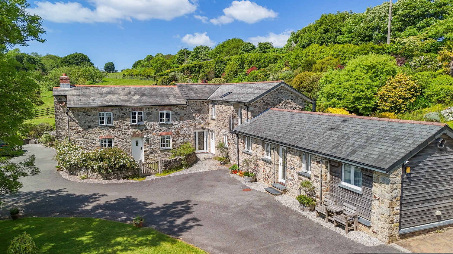 5 bedroom terraced house for sale in London