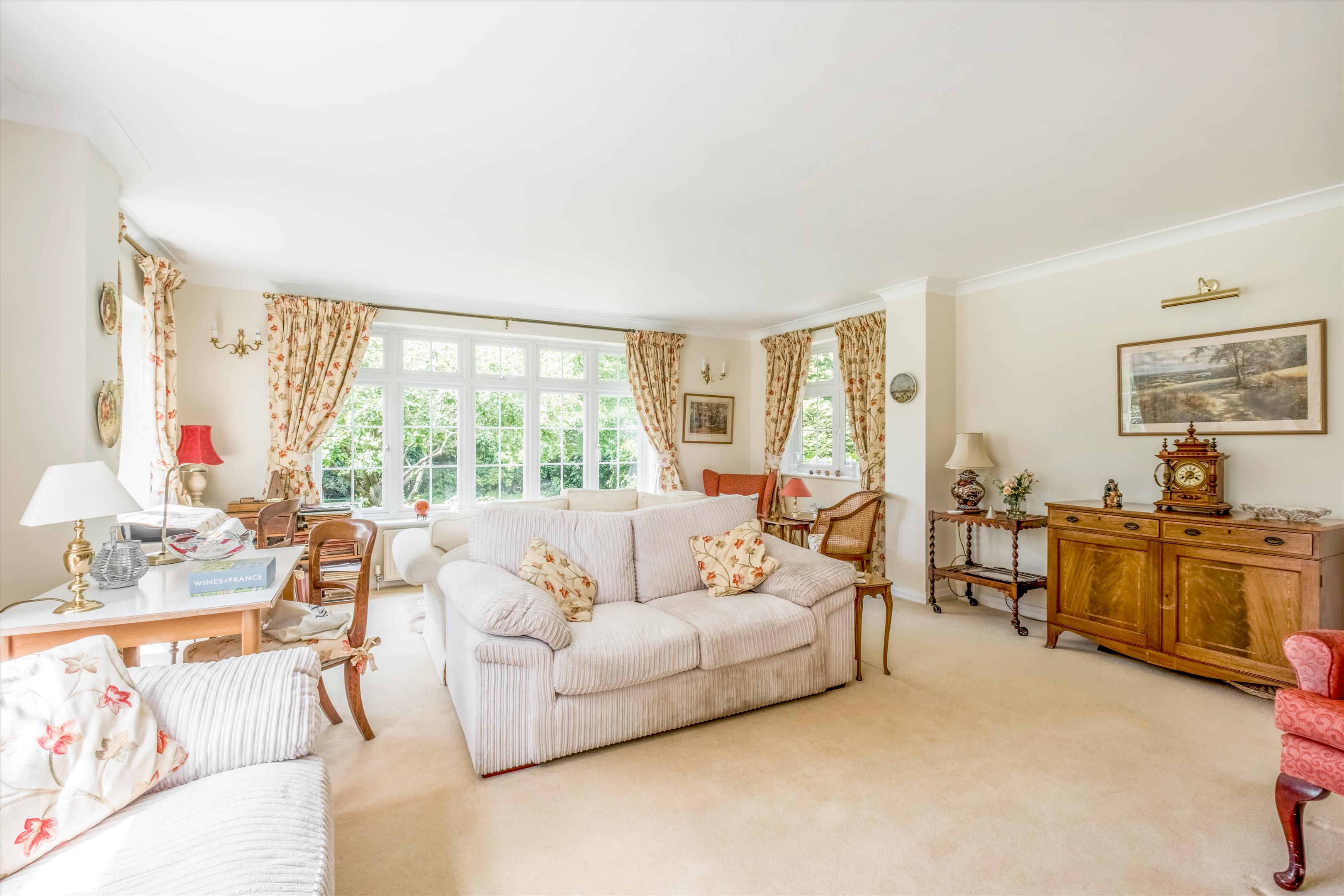 4 bedroom detached house for sale 0