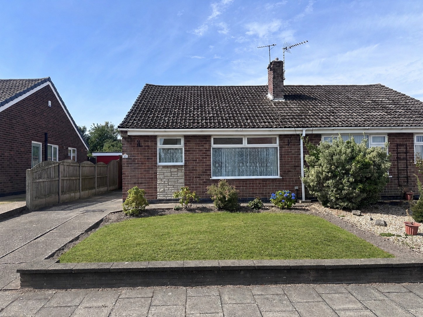 67, Mansfield photo 3