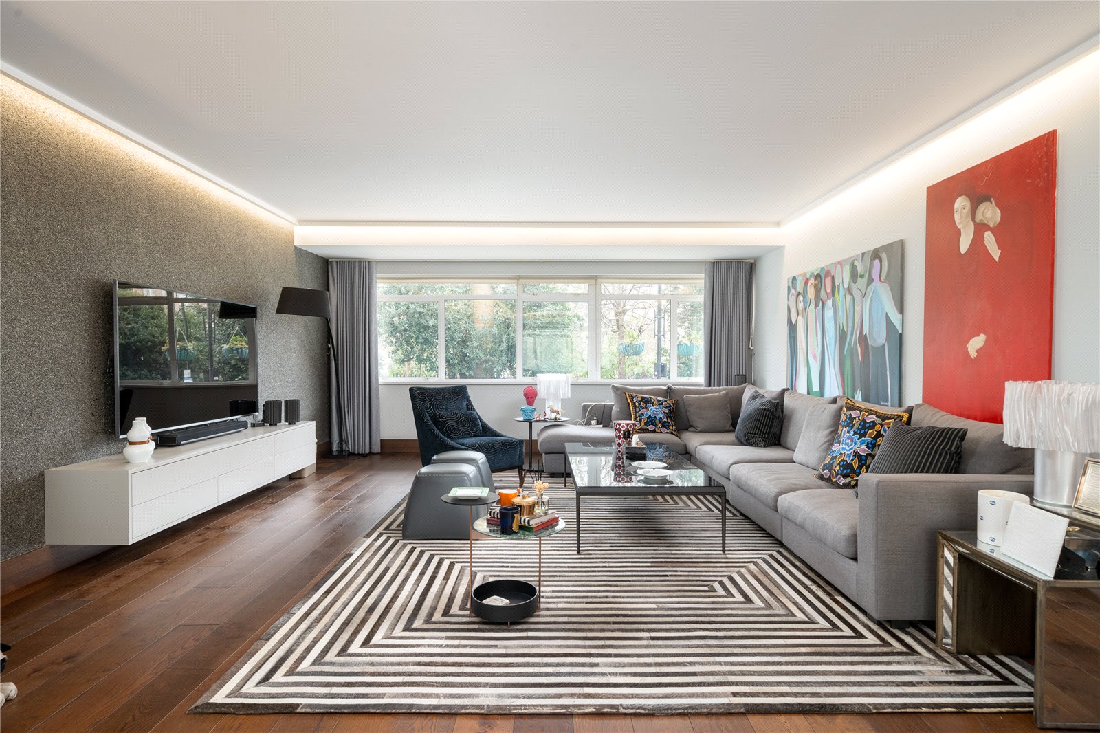 3 bedroom flat for sale 0