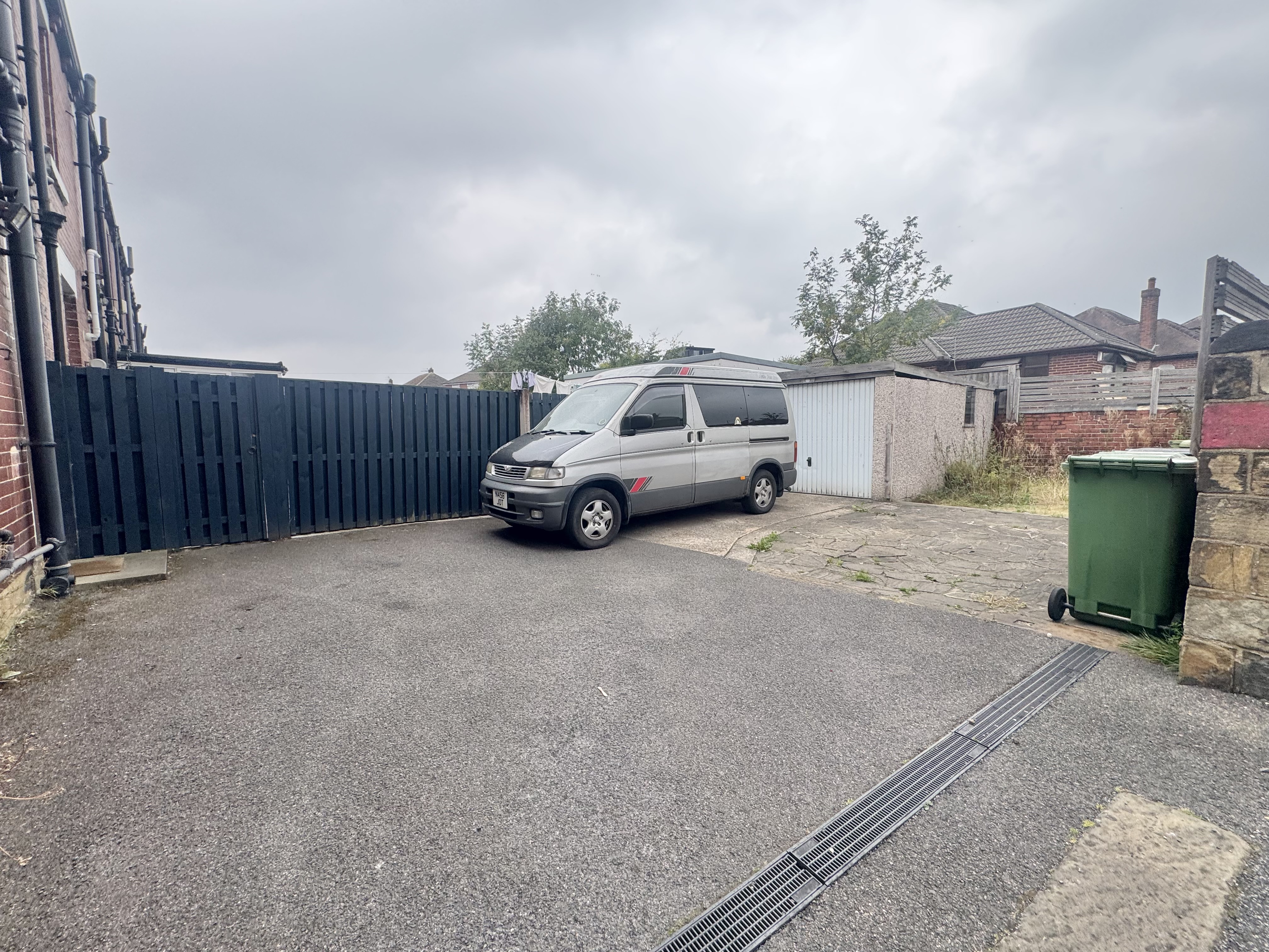 457, Leeds Road, DEWSBURY photo 4