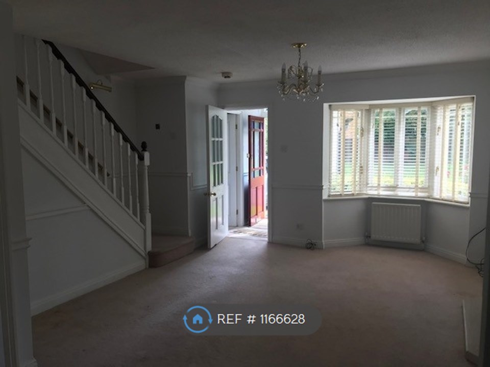 Photos of Drive, Macclesfield SK11 66668804 PrimeLocation