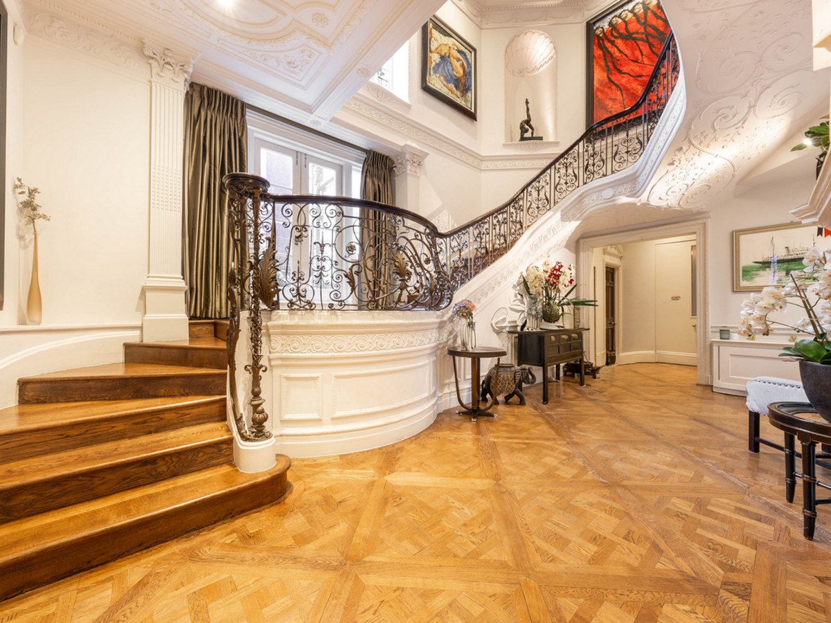 4 bedroom flat for sale 0