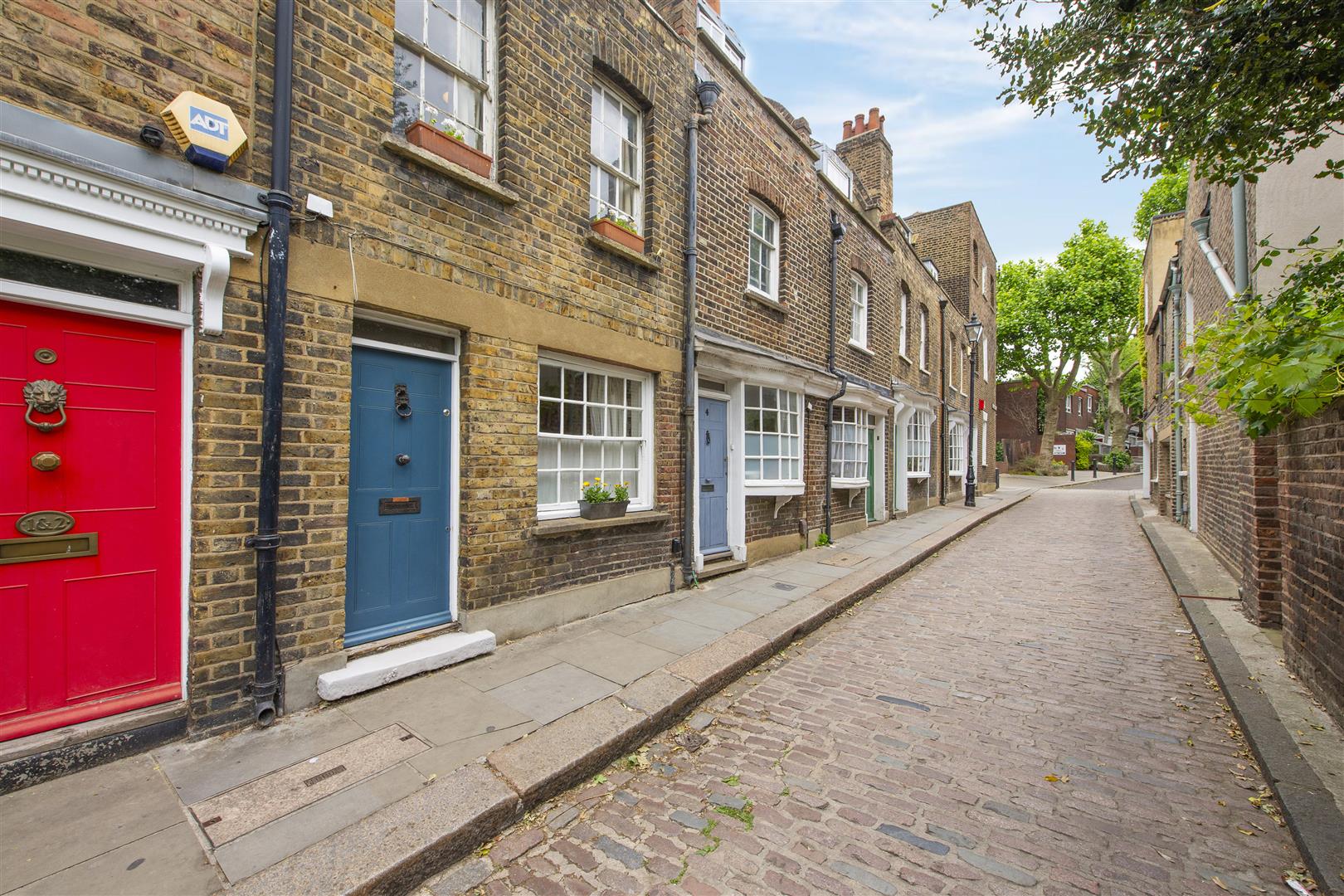 3 bedroom property for sale 0