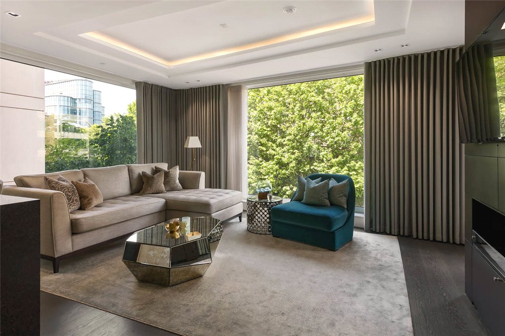 3 bedroom flat for sale 0