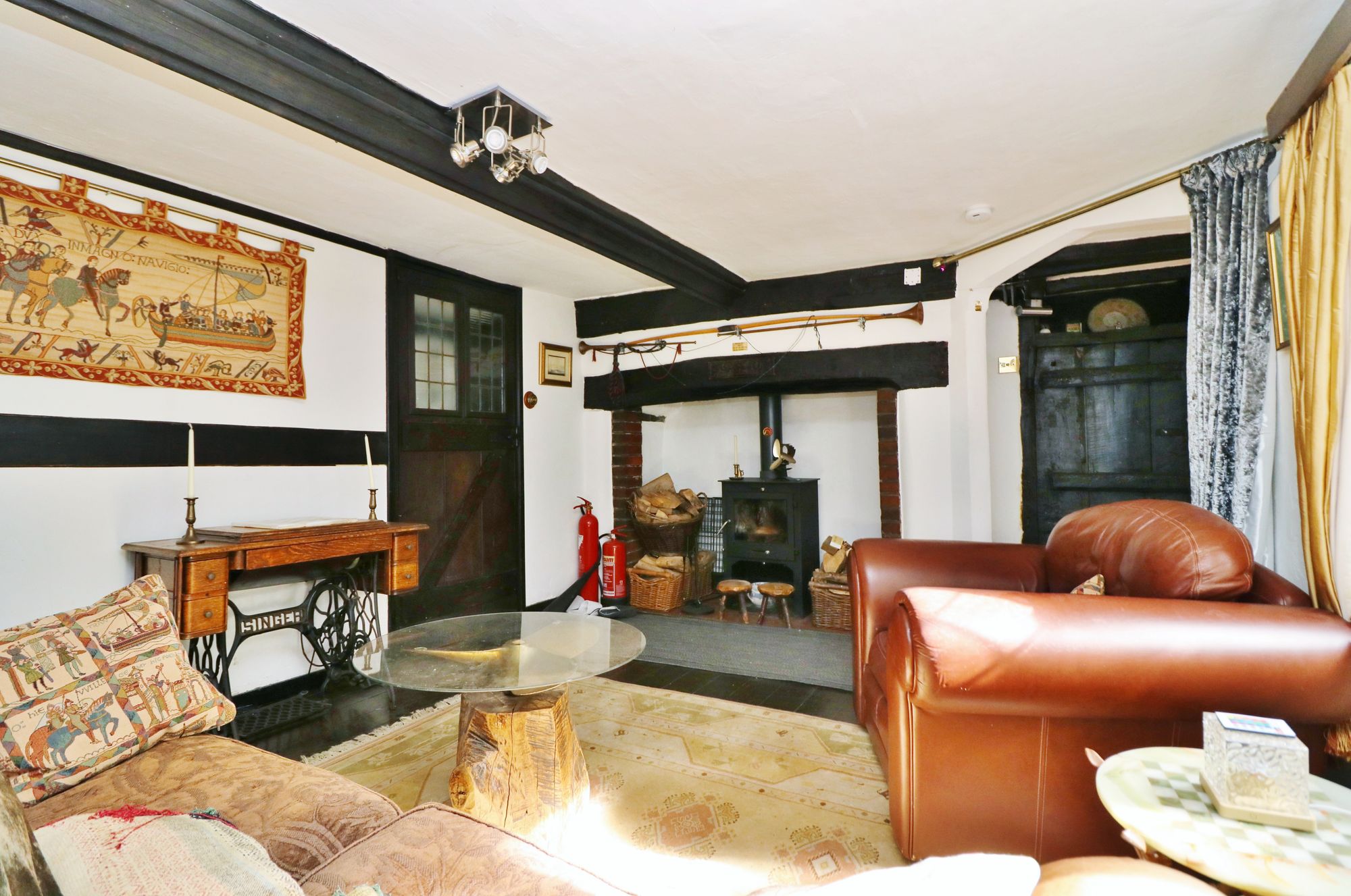 5 bedroom detached house for sale 0