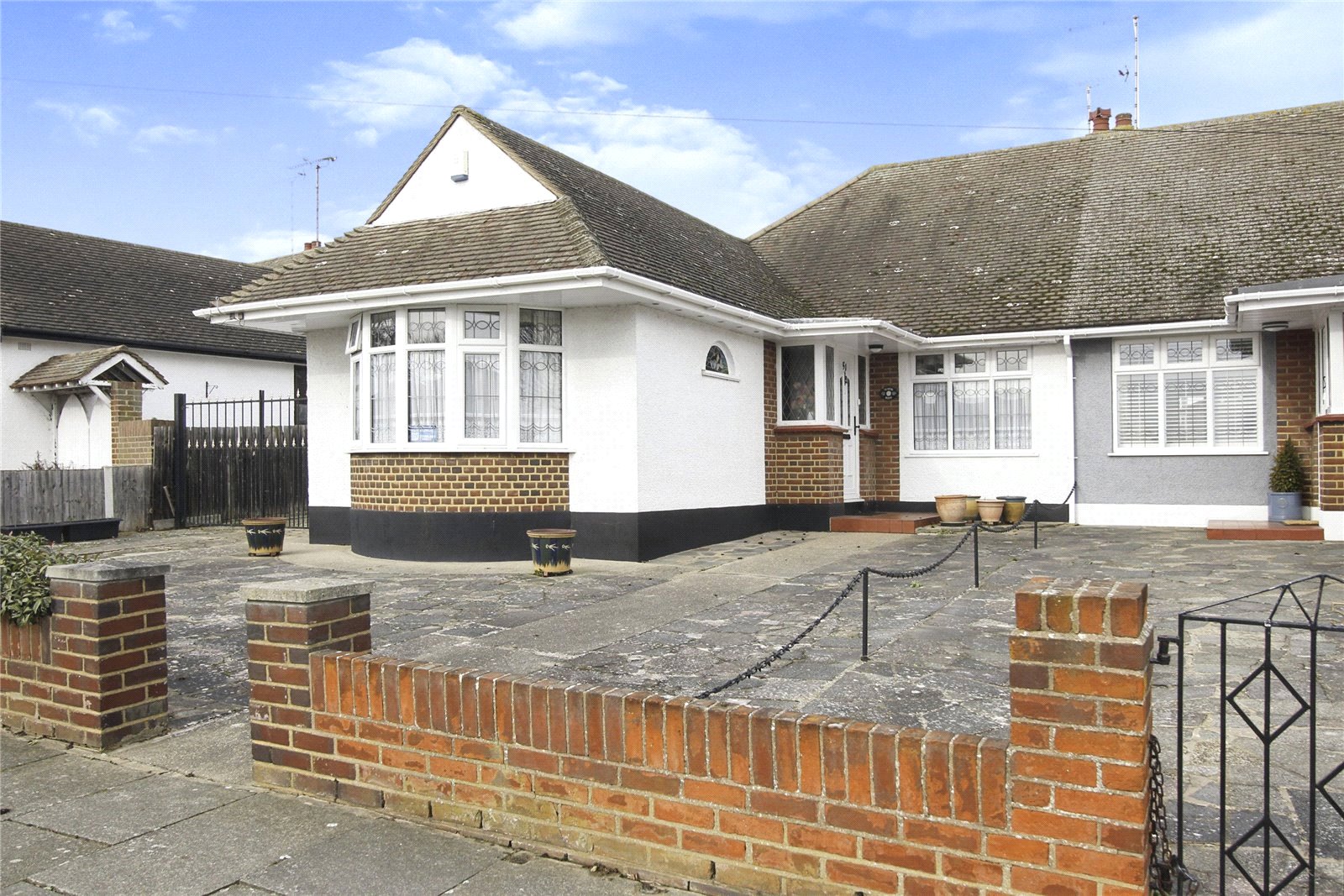 2-bed bungalow on 51, Ashurst Avenue, Essex, £425,000