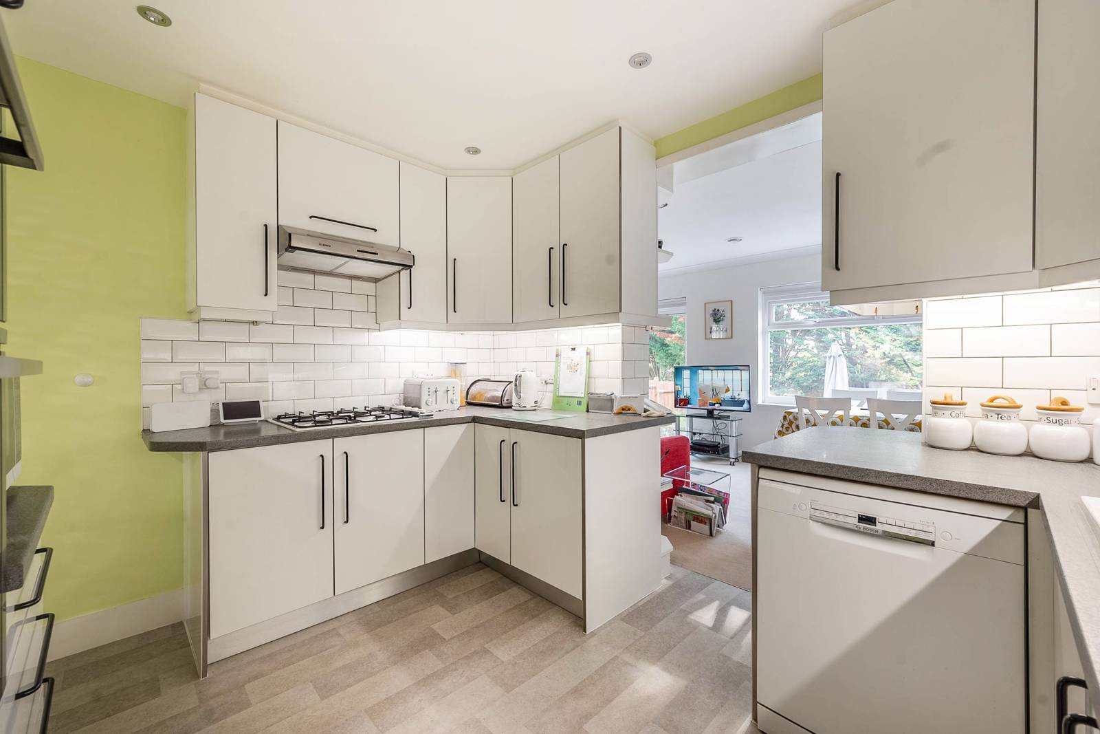 4 bedroom detached house for sale 0
