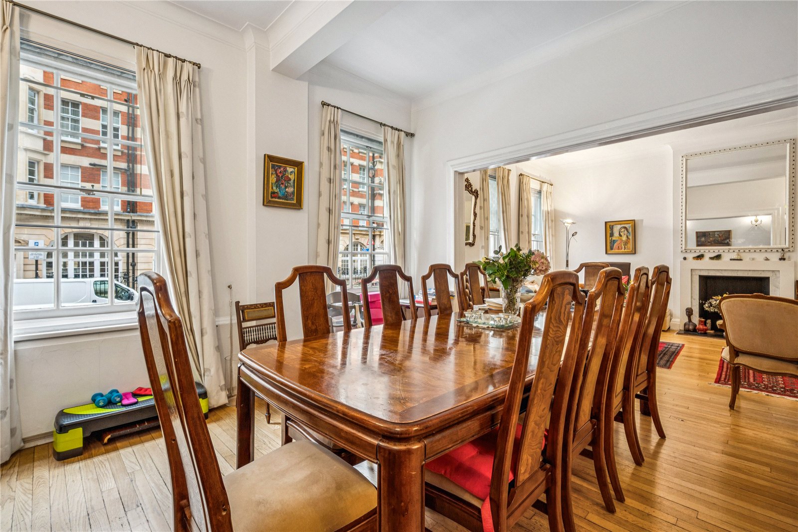 4 bedroom flat for sale 0