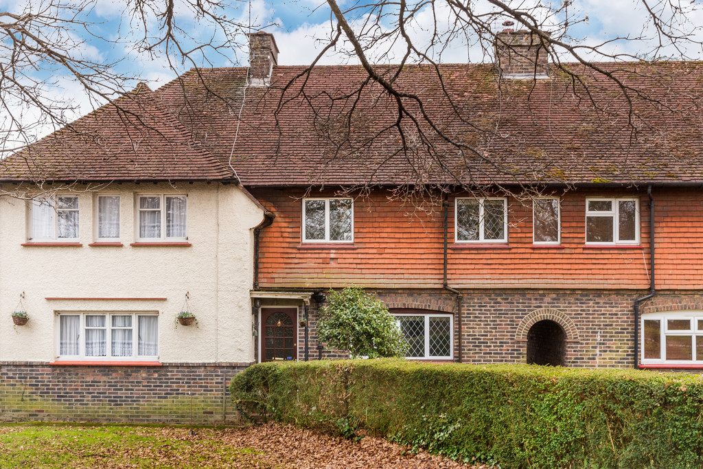 Free property report 22, Evelyn Cottages, Eastbourne Road, South