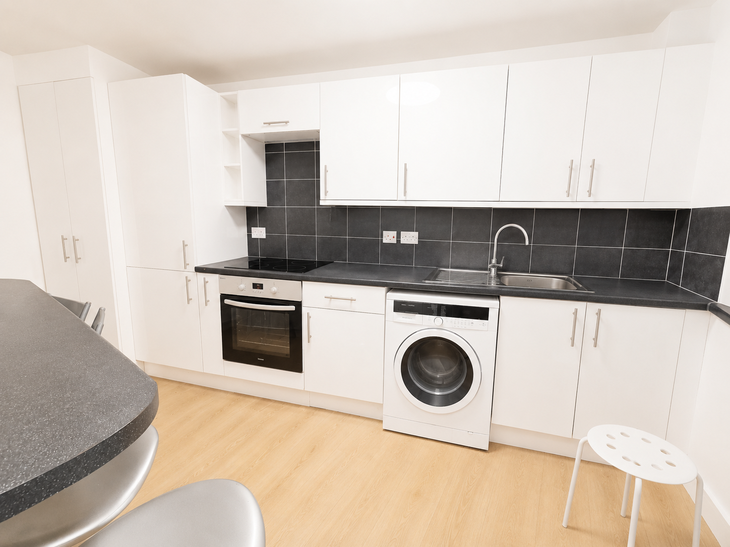 Flat A, 9 Criterion Mews, London, N19 3EN - listing photo