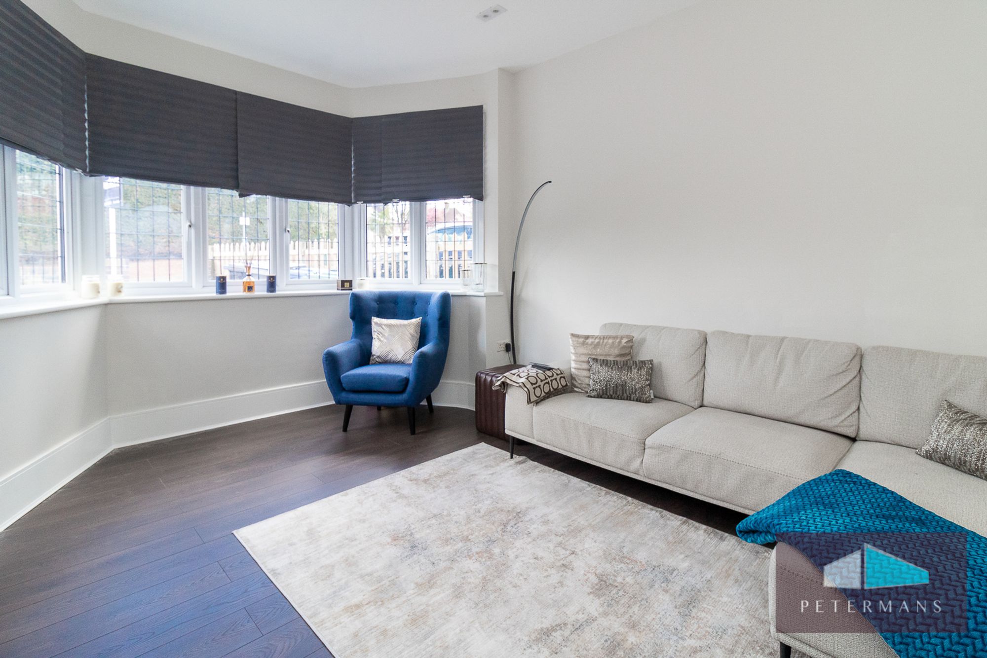 4 bedroom detached house for sale 0