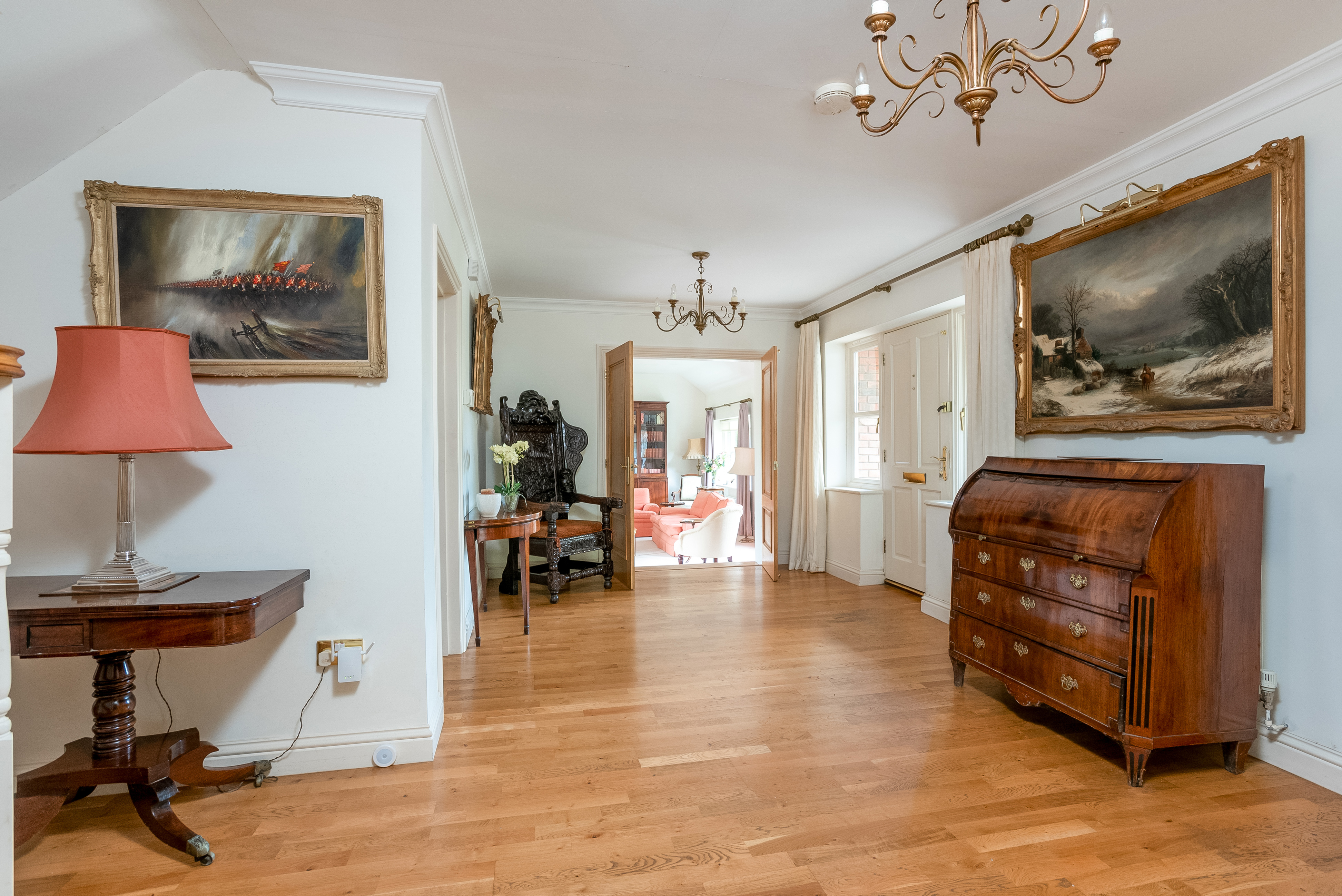 6 bedroom detached house for sale 0