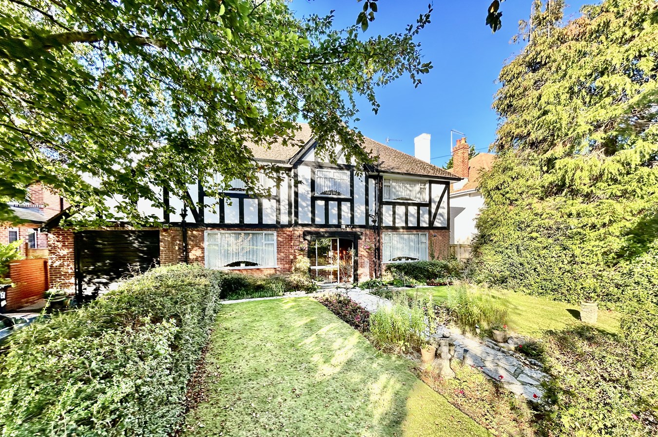 Photos of East Avenue, Talbot Woods, Bournemouth BH3 65919246