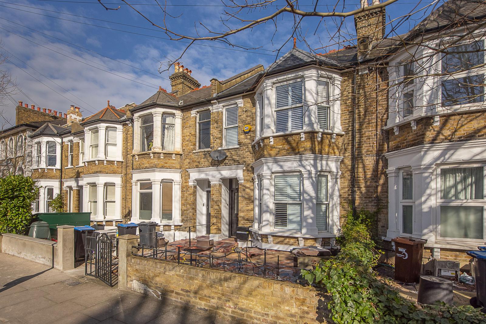 3 bedroom property for sale 0