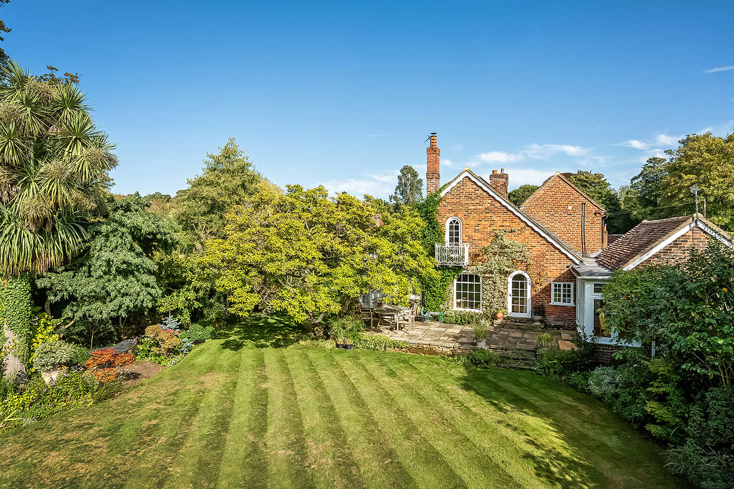 4 bedroom detached house for sale 0