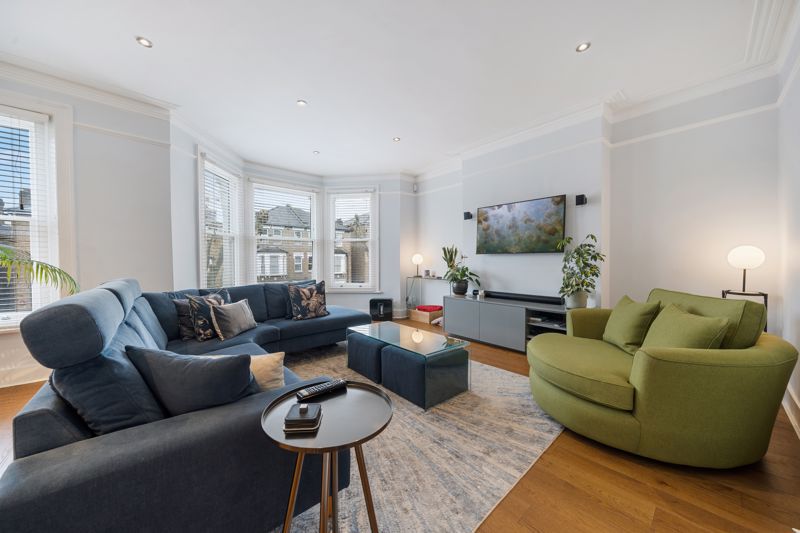 4 bedroom detached house for sale in Slough